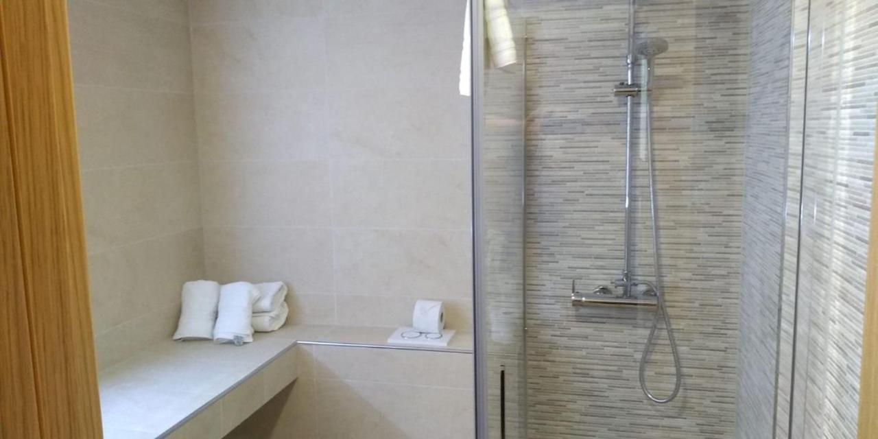 Hotel Alfonso カラ・ラトハダ エクステリア 写真